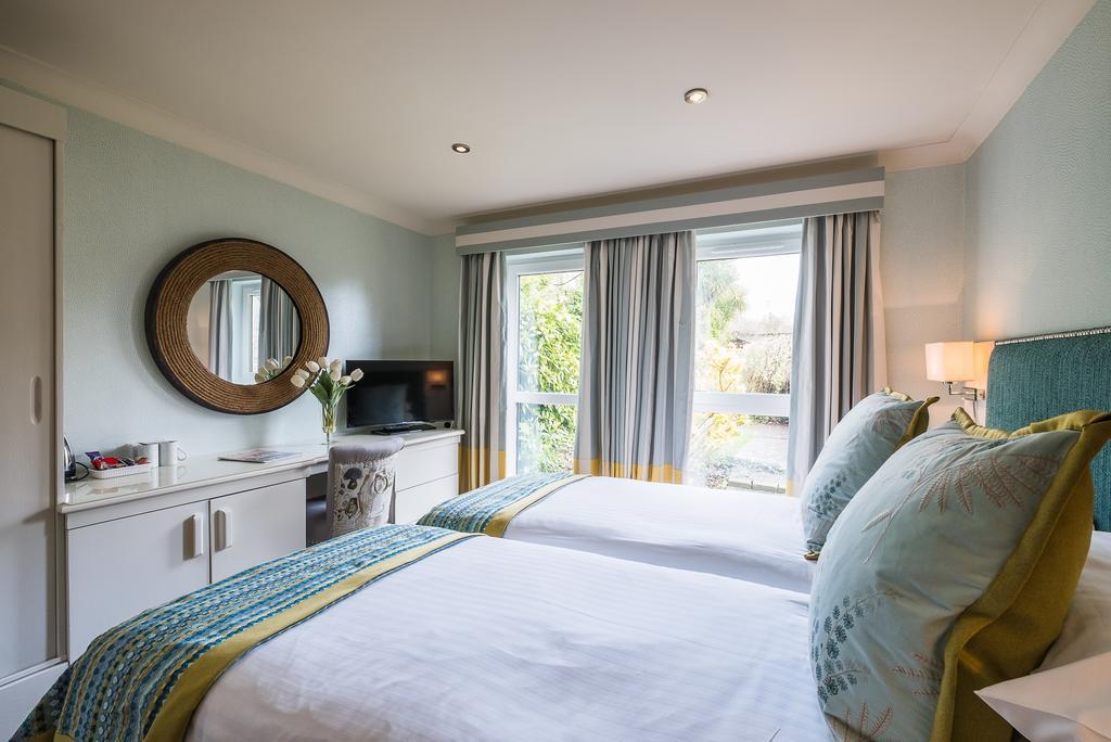 The West House Hotel Llantwit Major Buitenkant foto